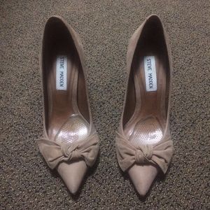 Steve Madden bow heels